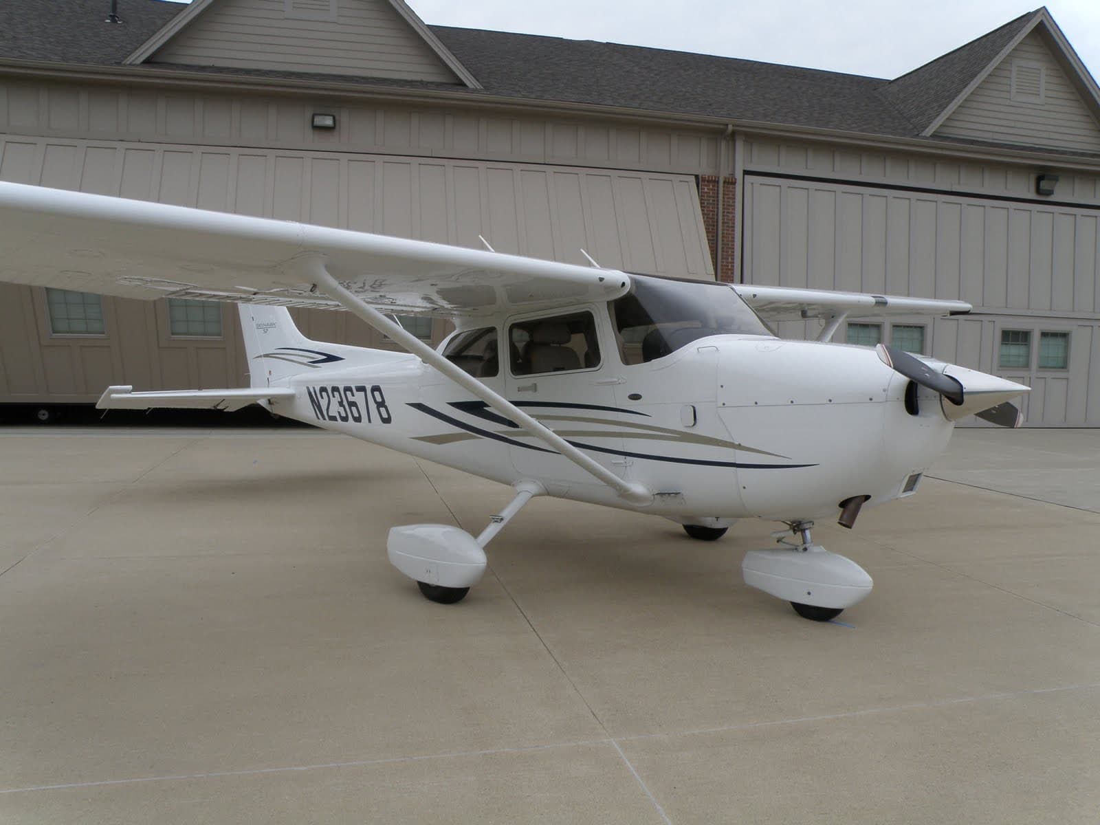 N23678 — Cessna