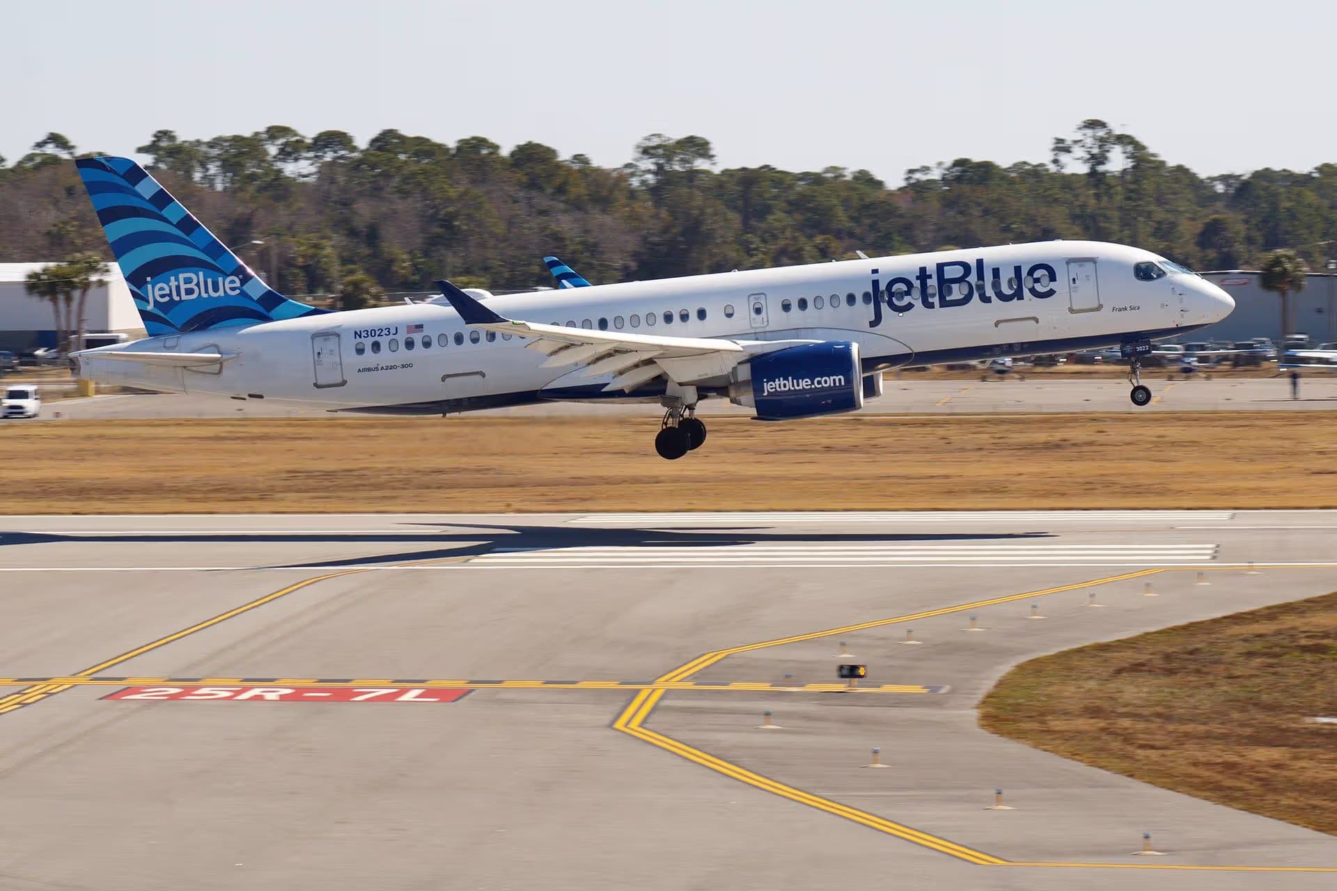 N3023J — Airbus