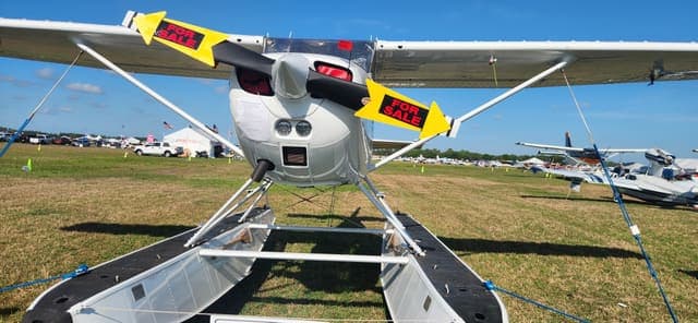 N3026B - Cessna 195B