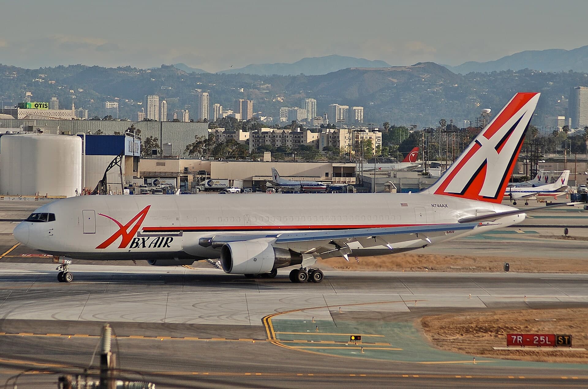 N744AX — Twin-engine aircraft