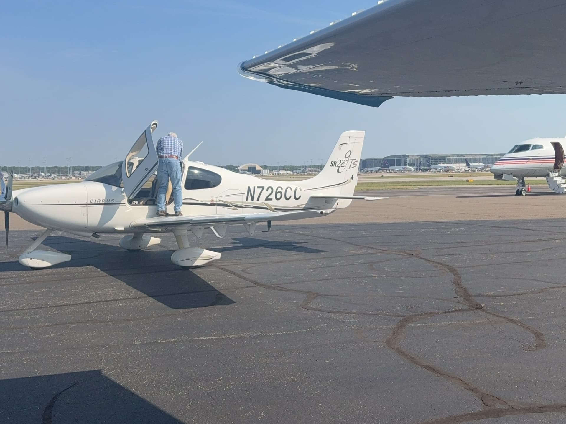 N726CC — Cirrus SR22