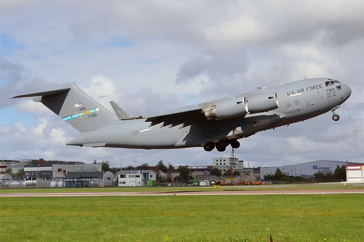 Unidentified — Boeing