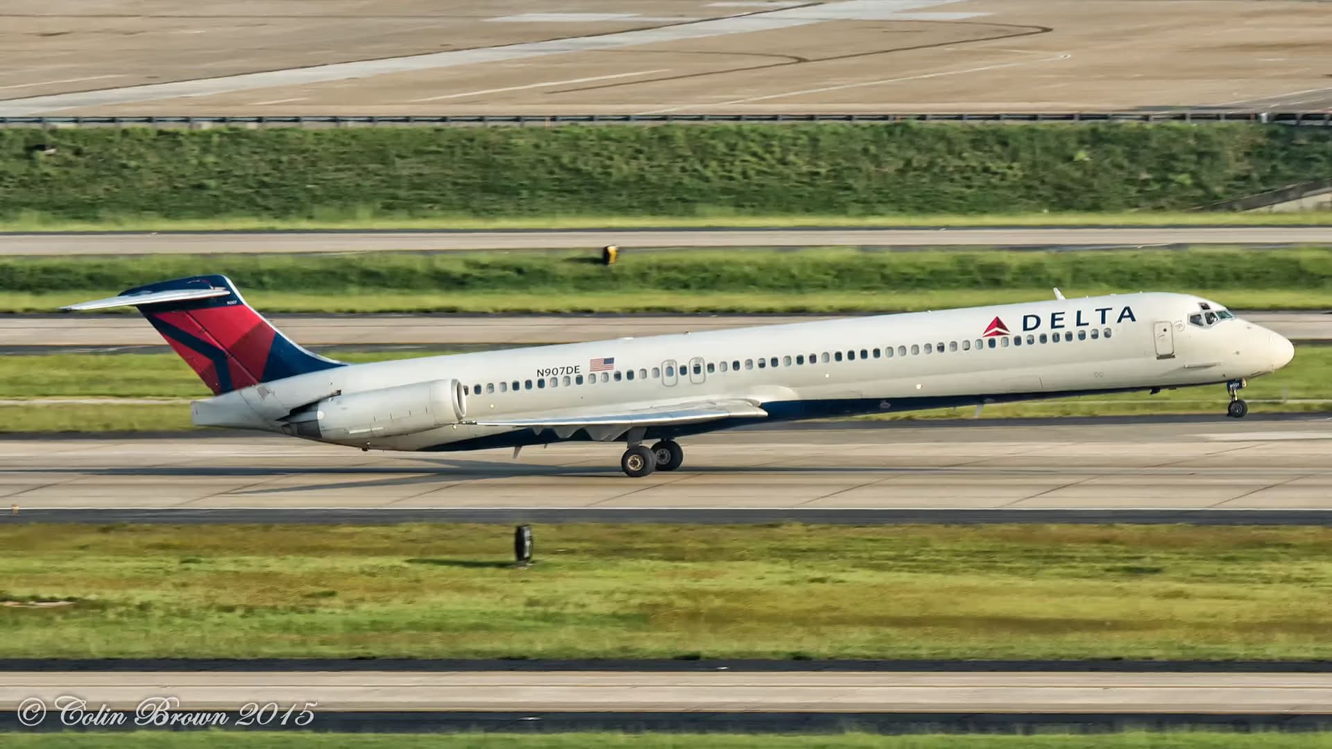 N907DE — Douglas