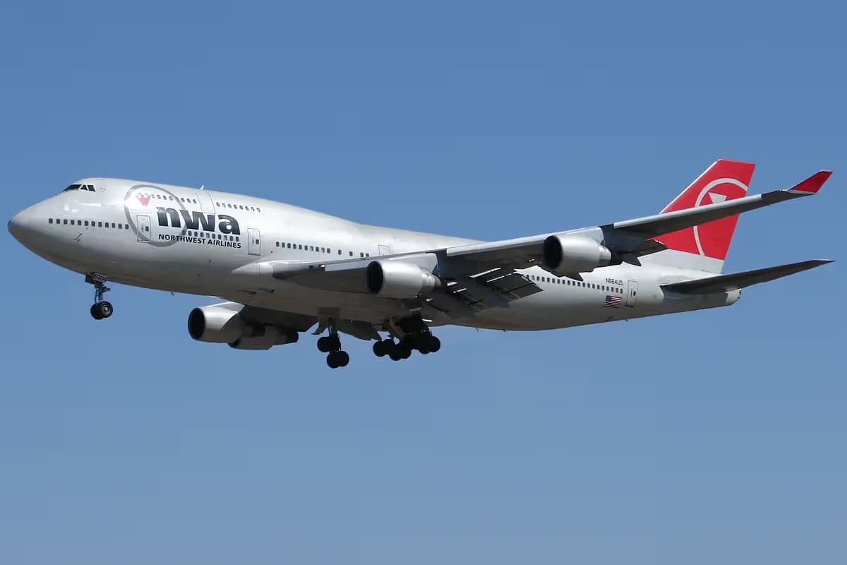 N664US — Boeing