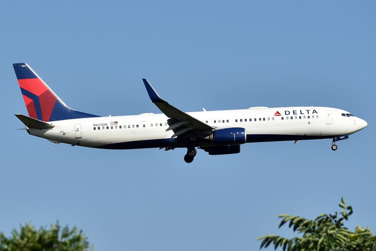 N823DN — Boeing