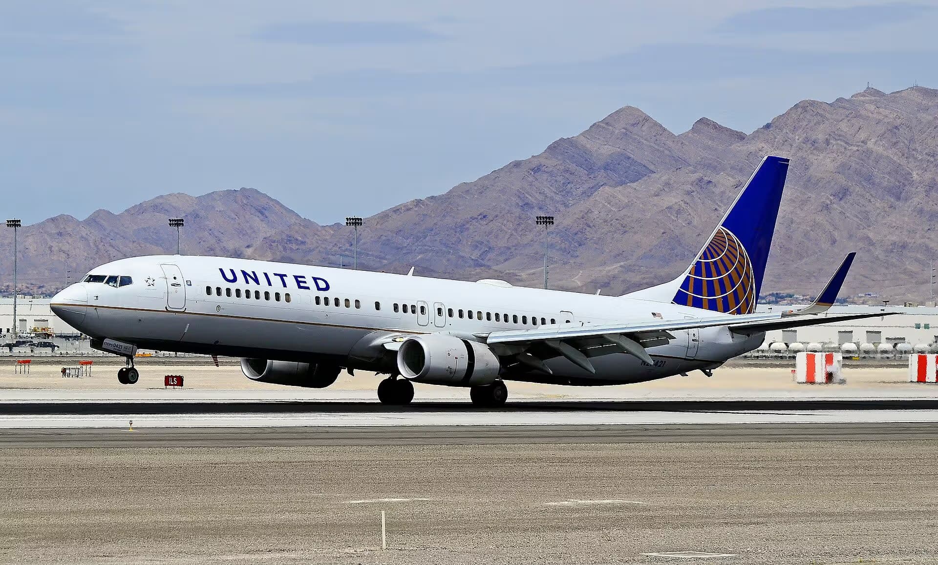 N27421 — Boeing