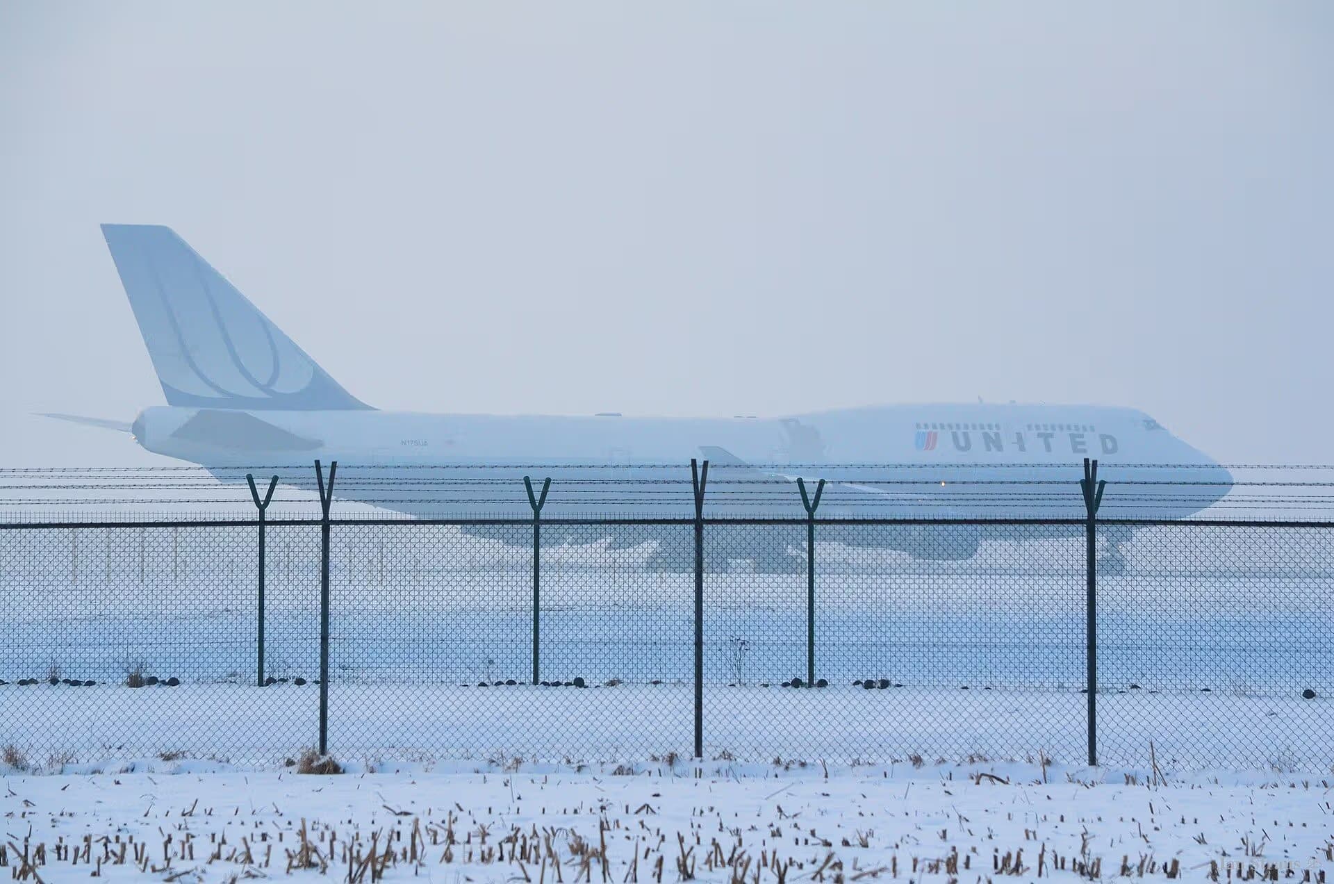 N175UA — Boeing