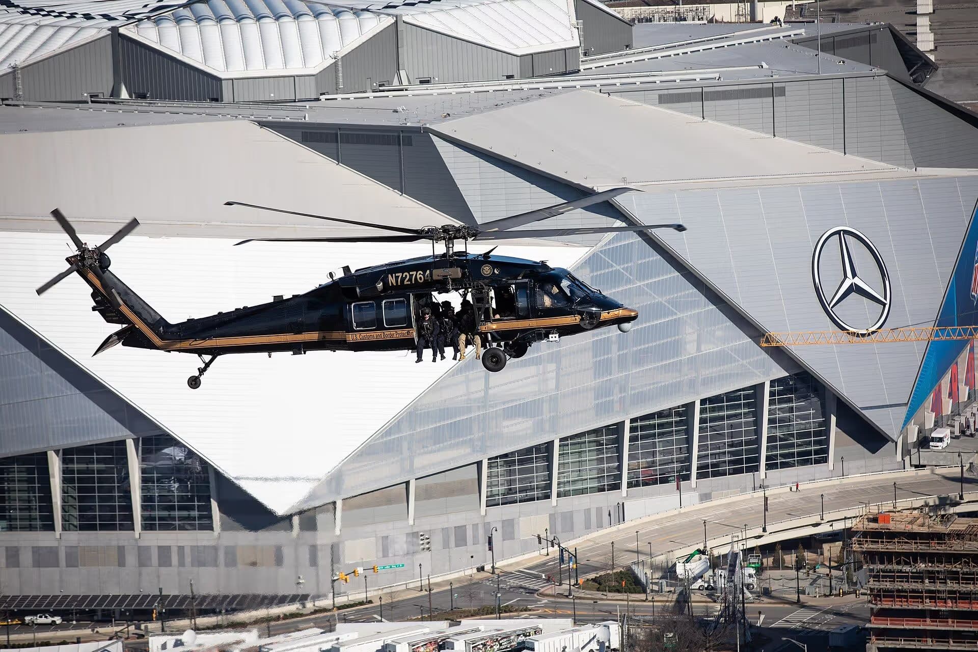 N72764 — Helicopter