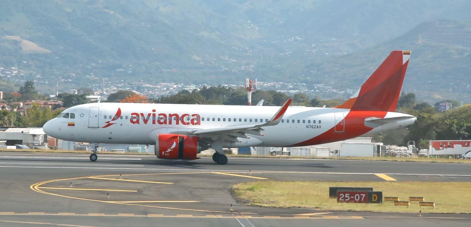 N762AV — Airbus