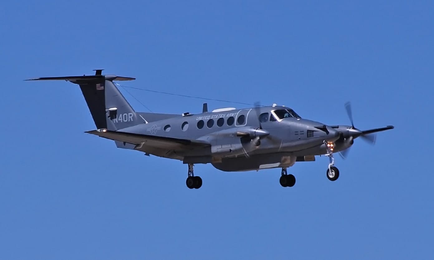 N40R — Beechcraft