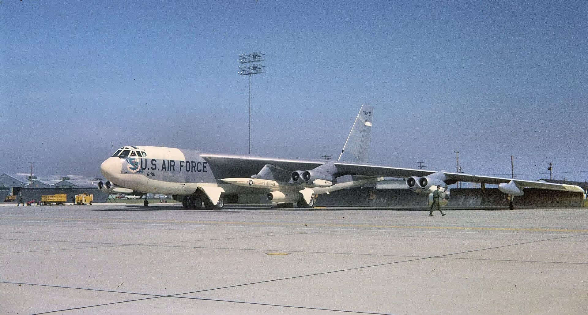 Unidentified — Aircraft