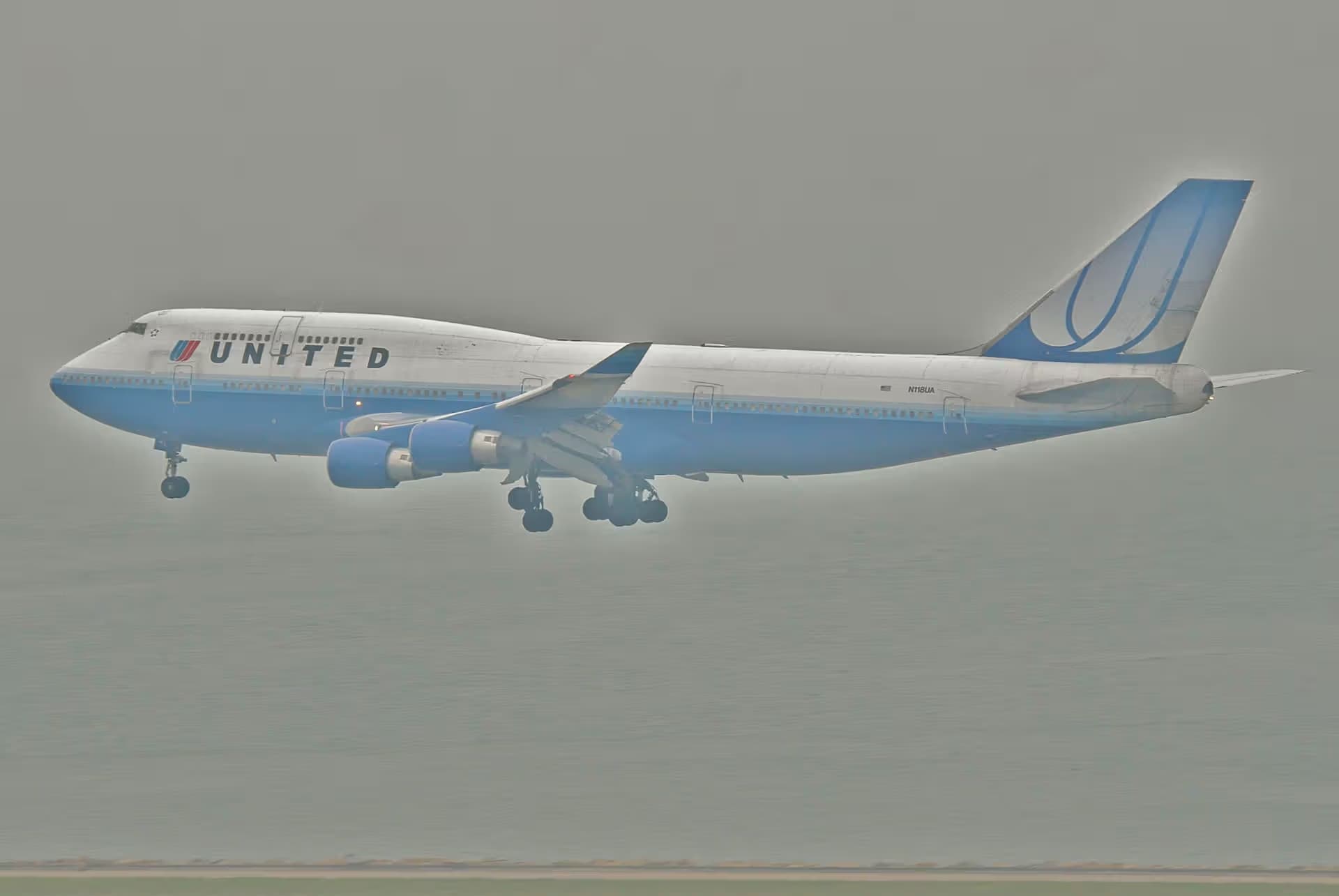 N118UA — Boeing