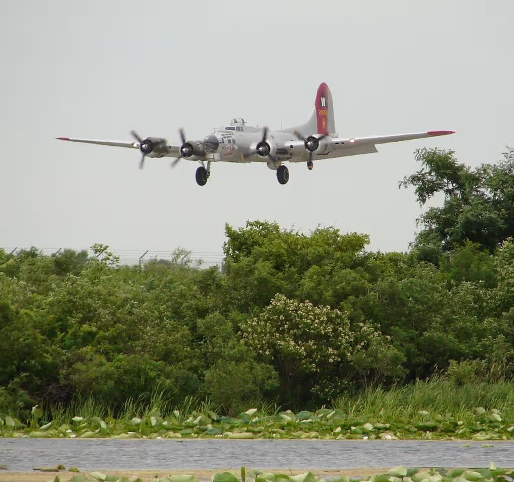 Unidentified — Aircraft