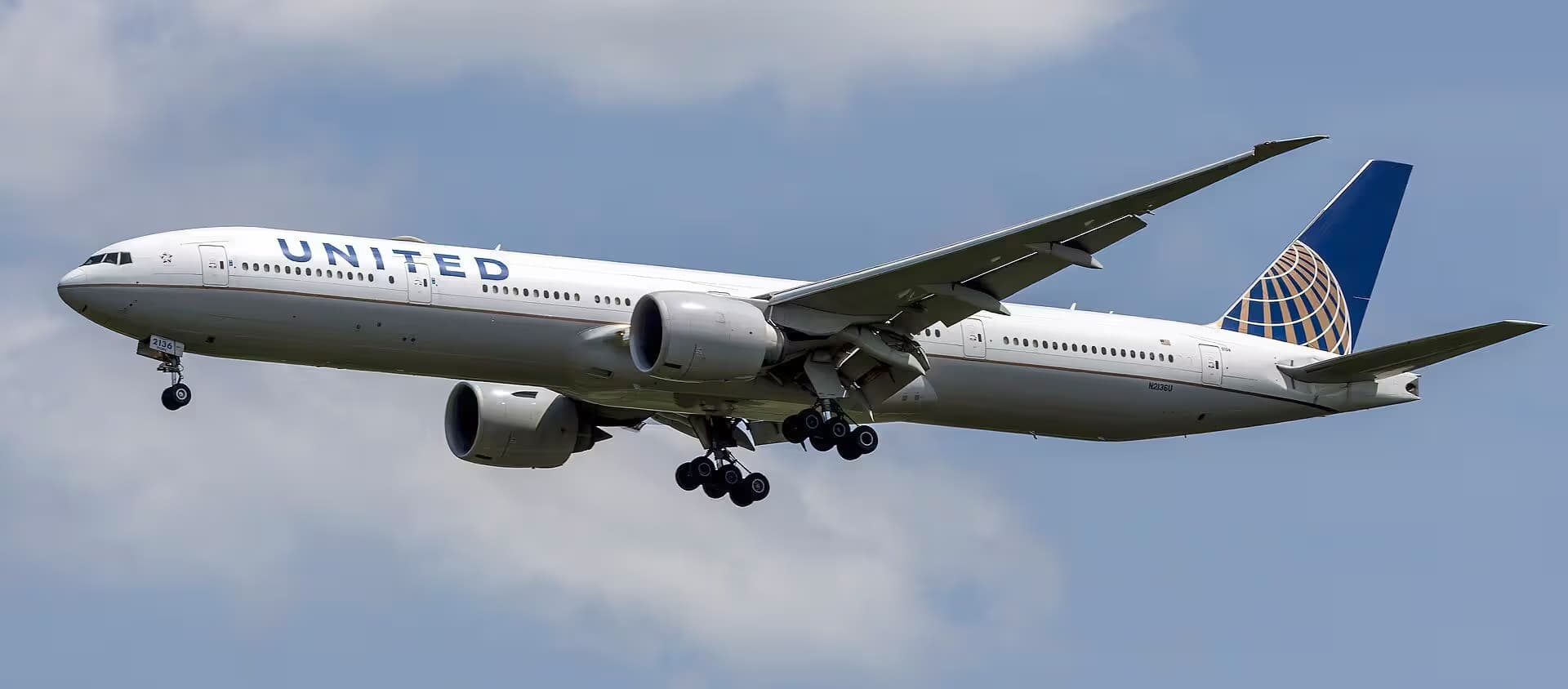 N2136U — Boeing