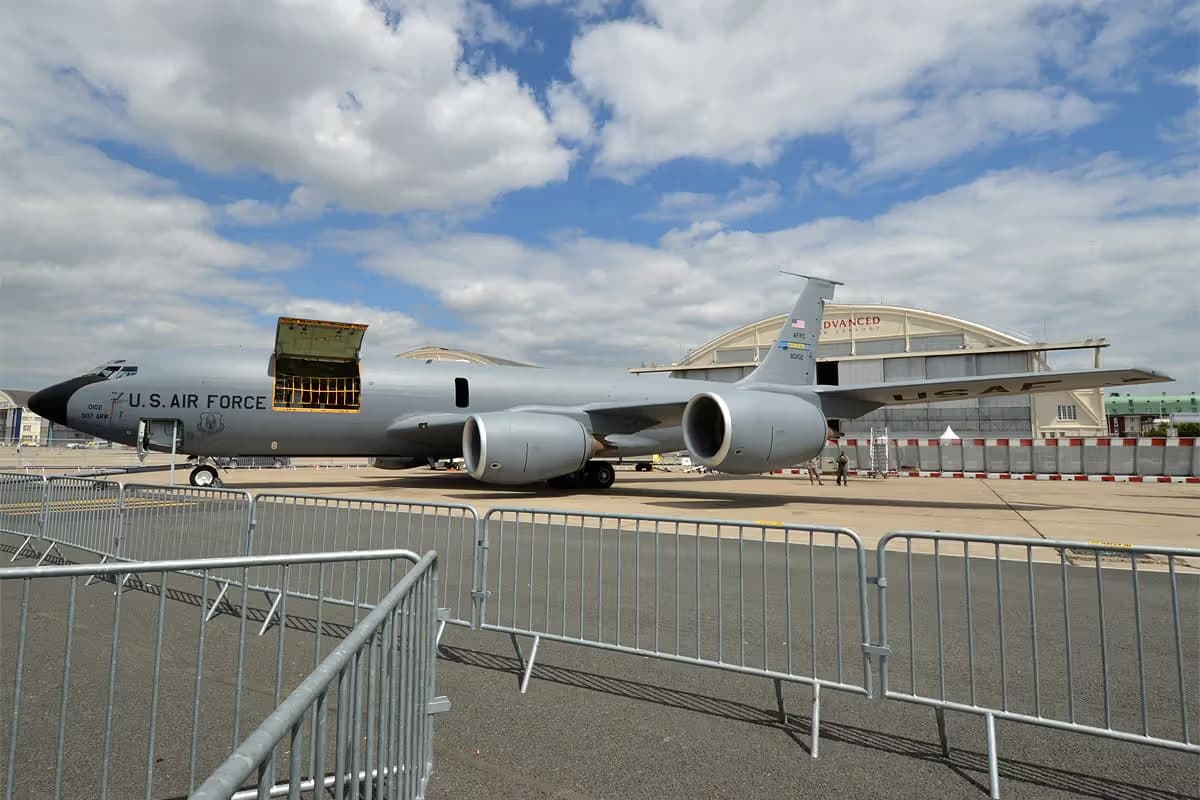 Unidentified — Aircraft