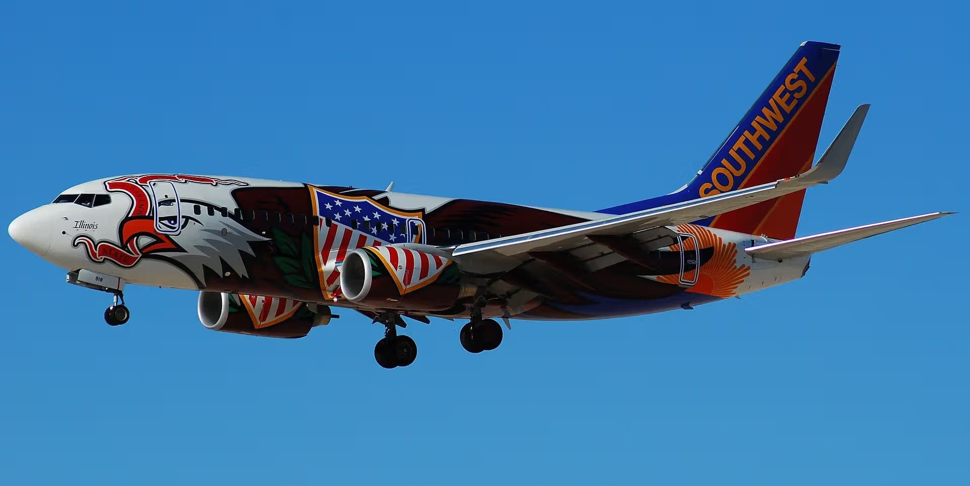 N918WN — Twin-engine aircraft