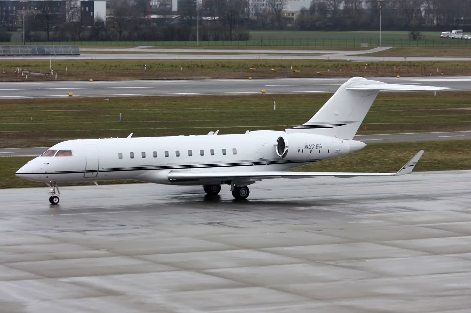 N376G — Business jet