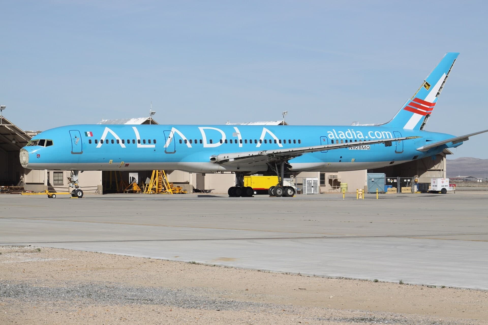 N928MQ — Twin-engine aircraft