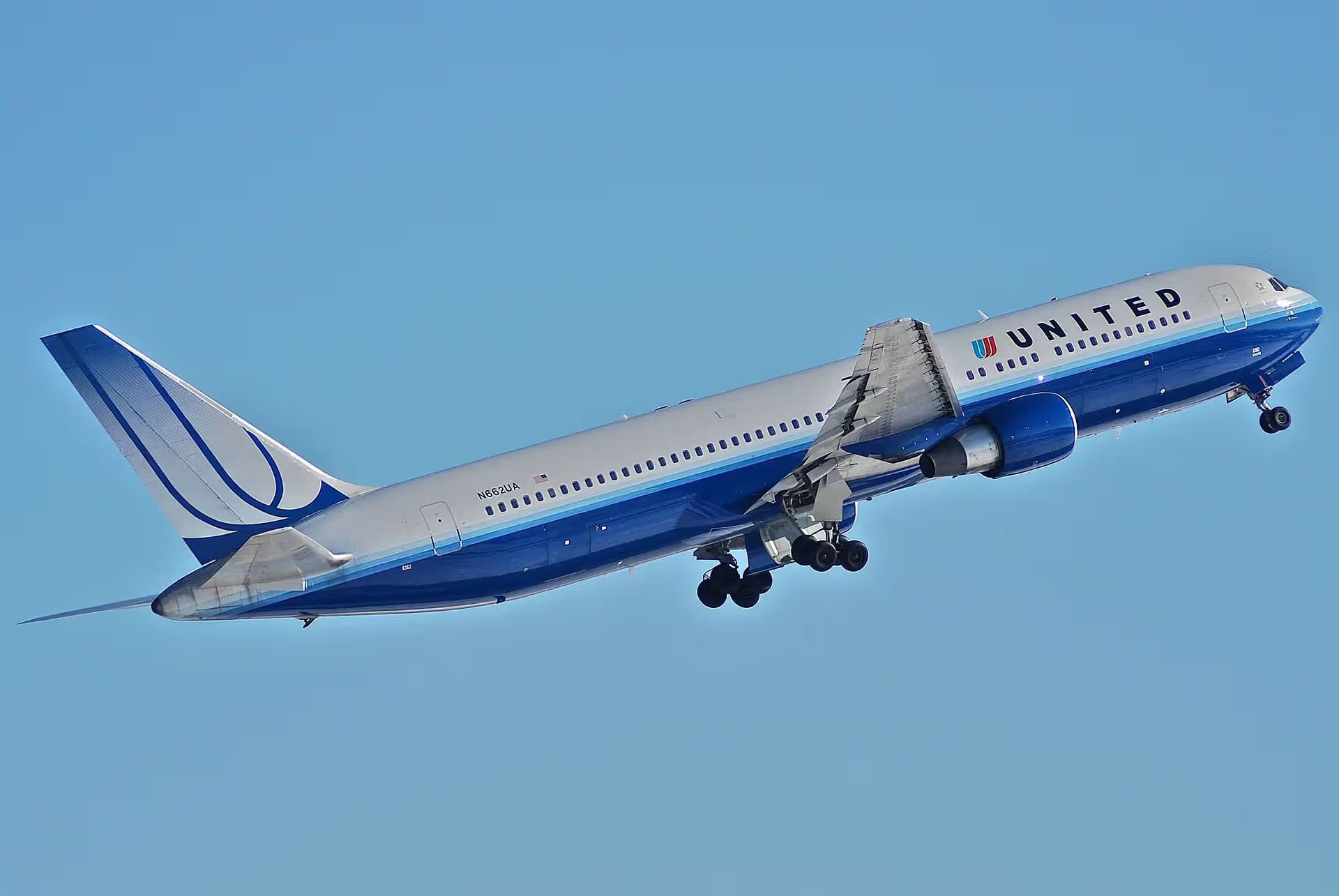 N662UA — Boeing