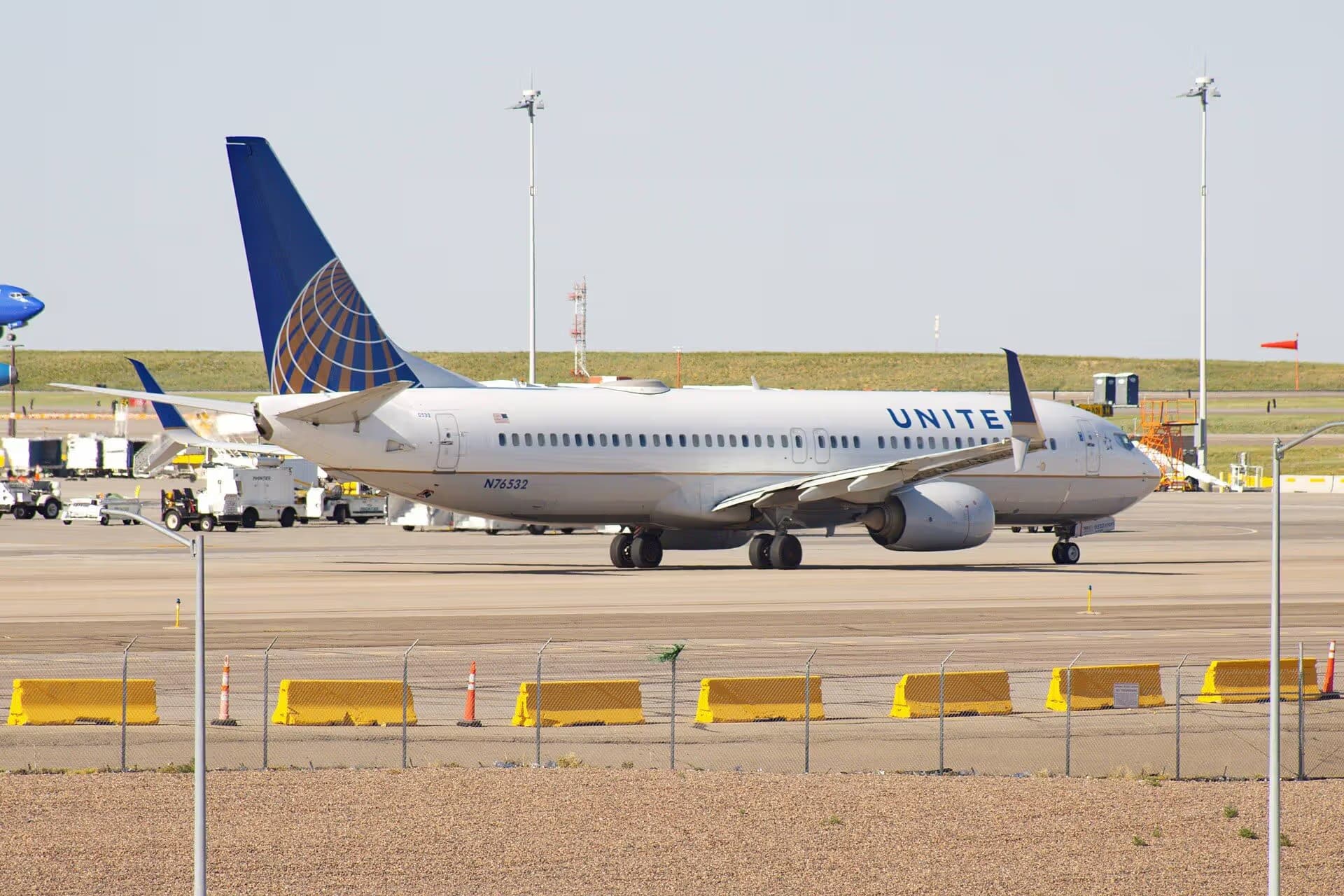 N76532 — Boeing