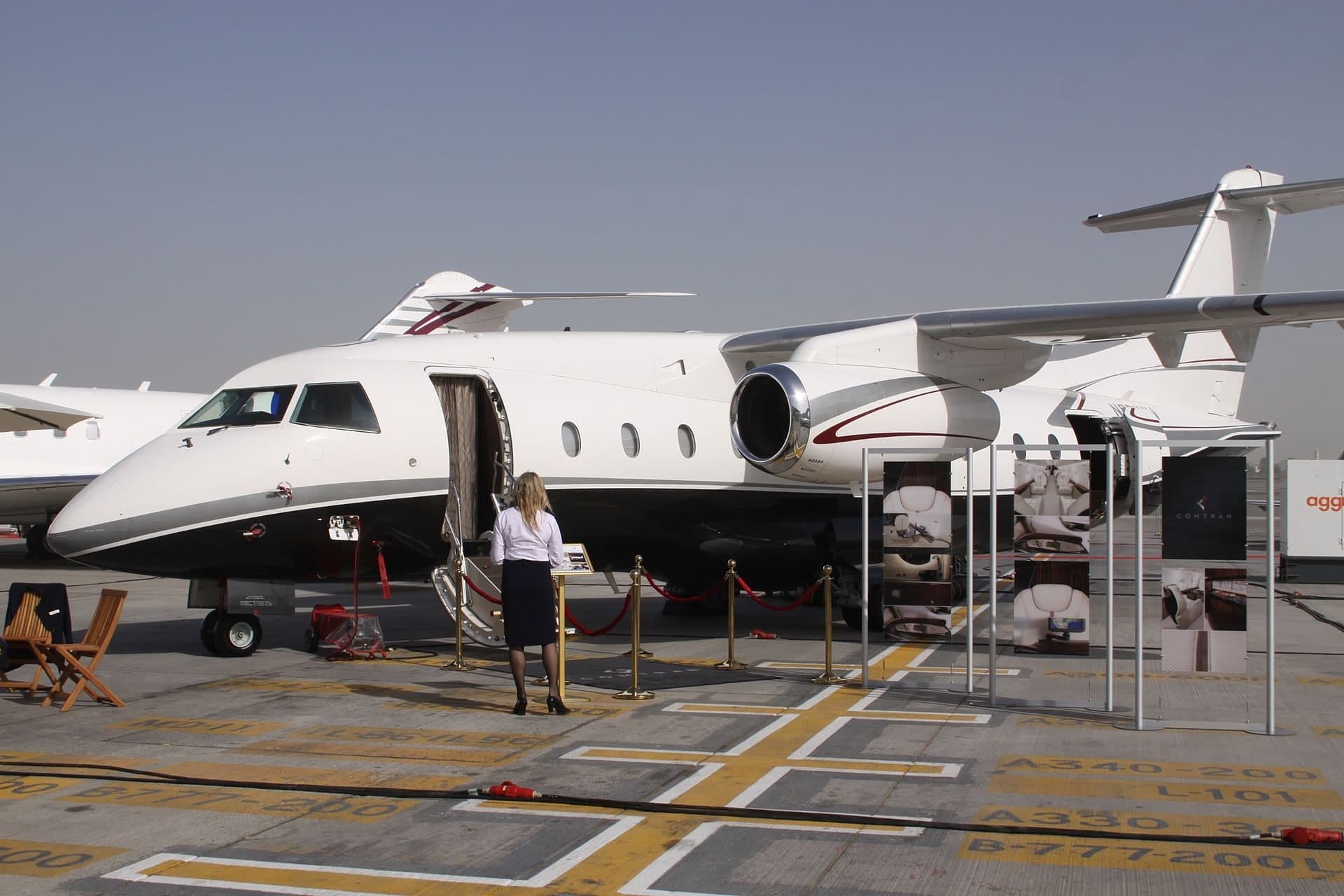 N821MW — Business jet