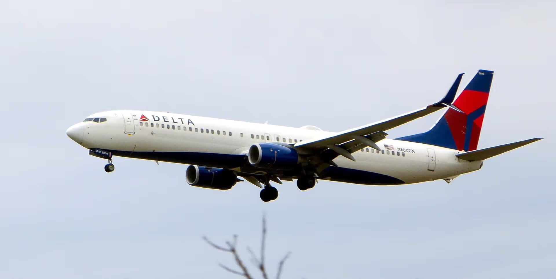 N880DN — Boeing