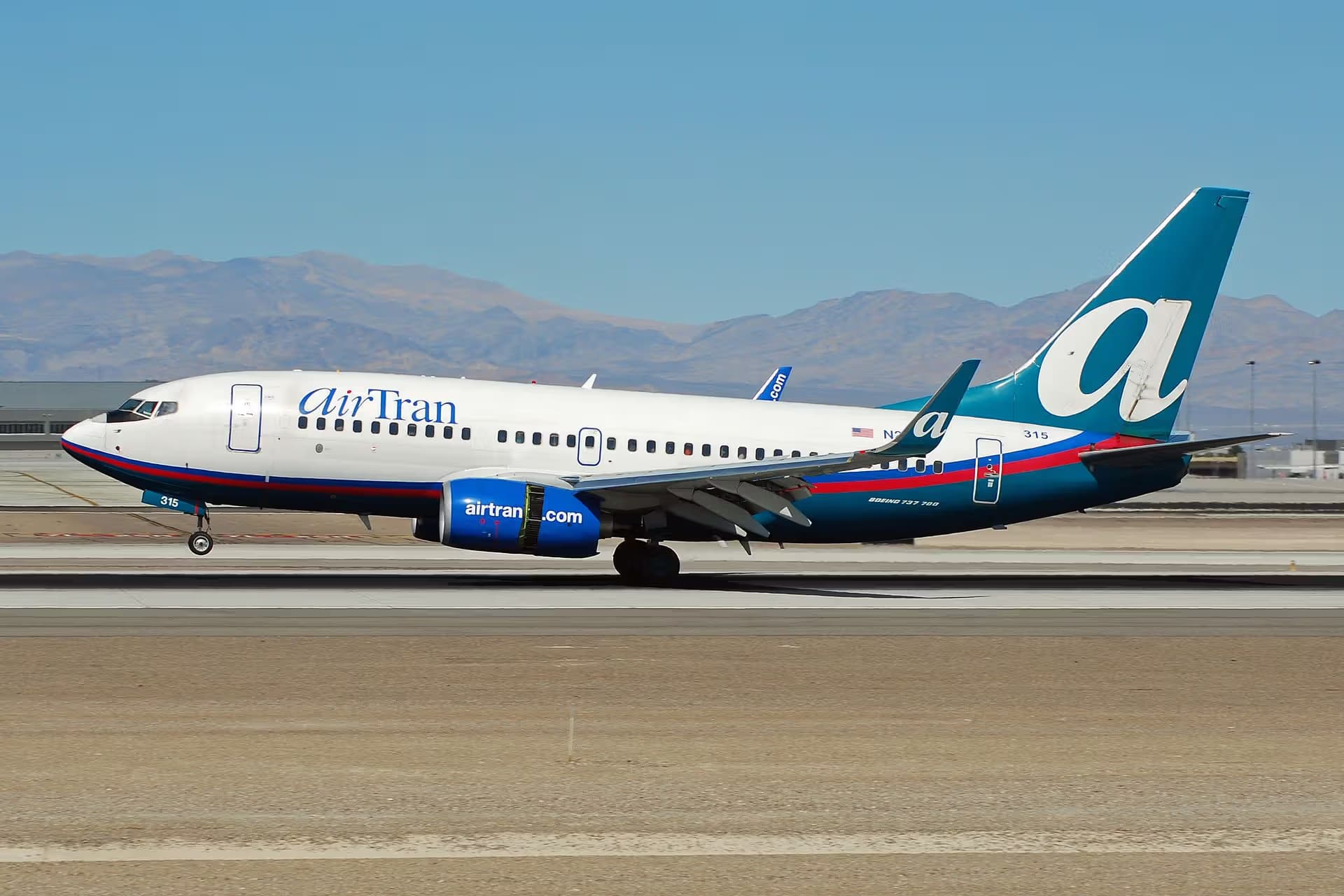 N272AT — Boeing