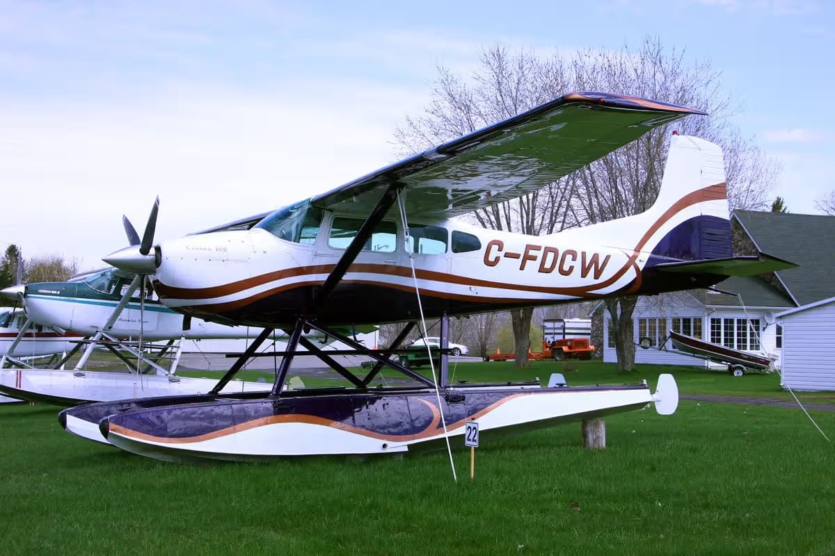 C-FDCW — Cessna