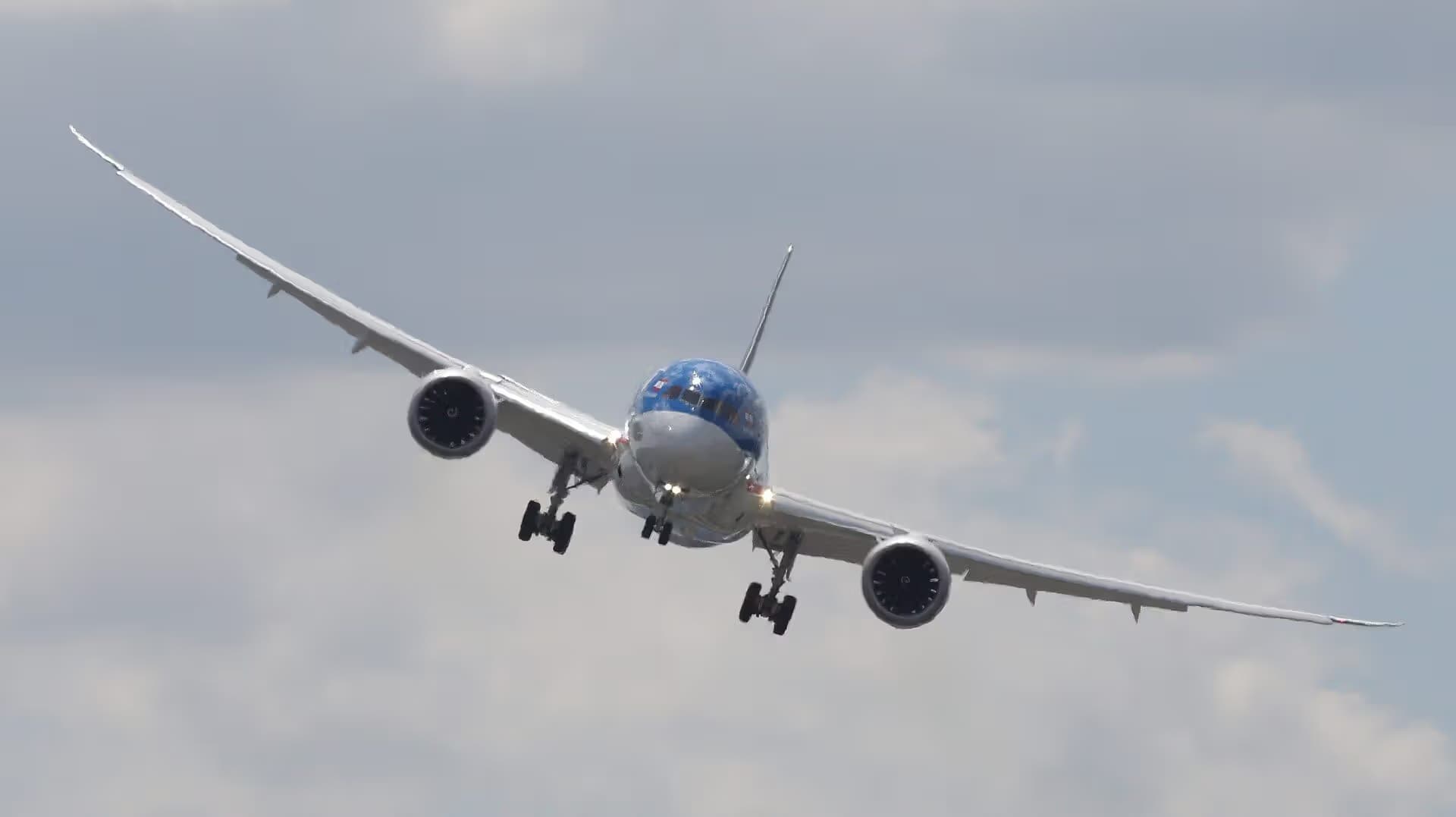 N1015X — Twin-engine aircraft