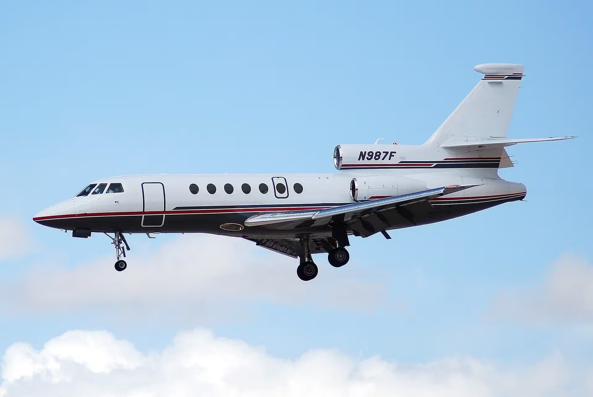N987F — Business jet