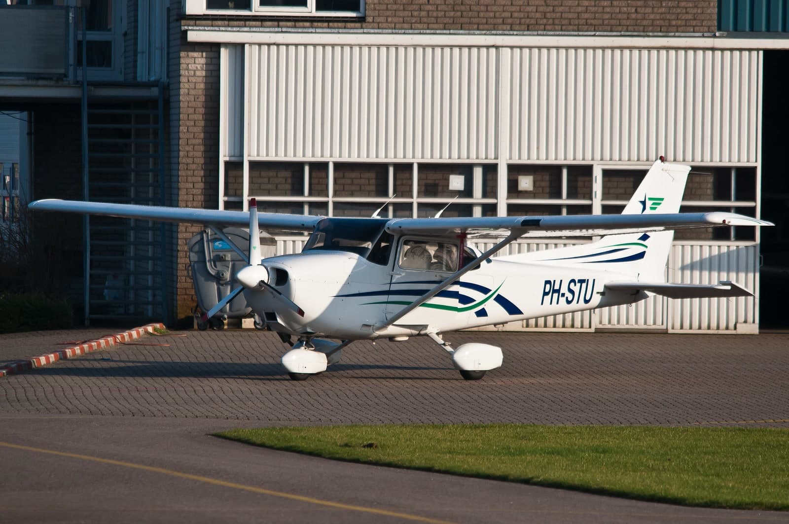 PH-STU — Cessna