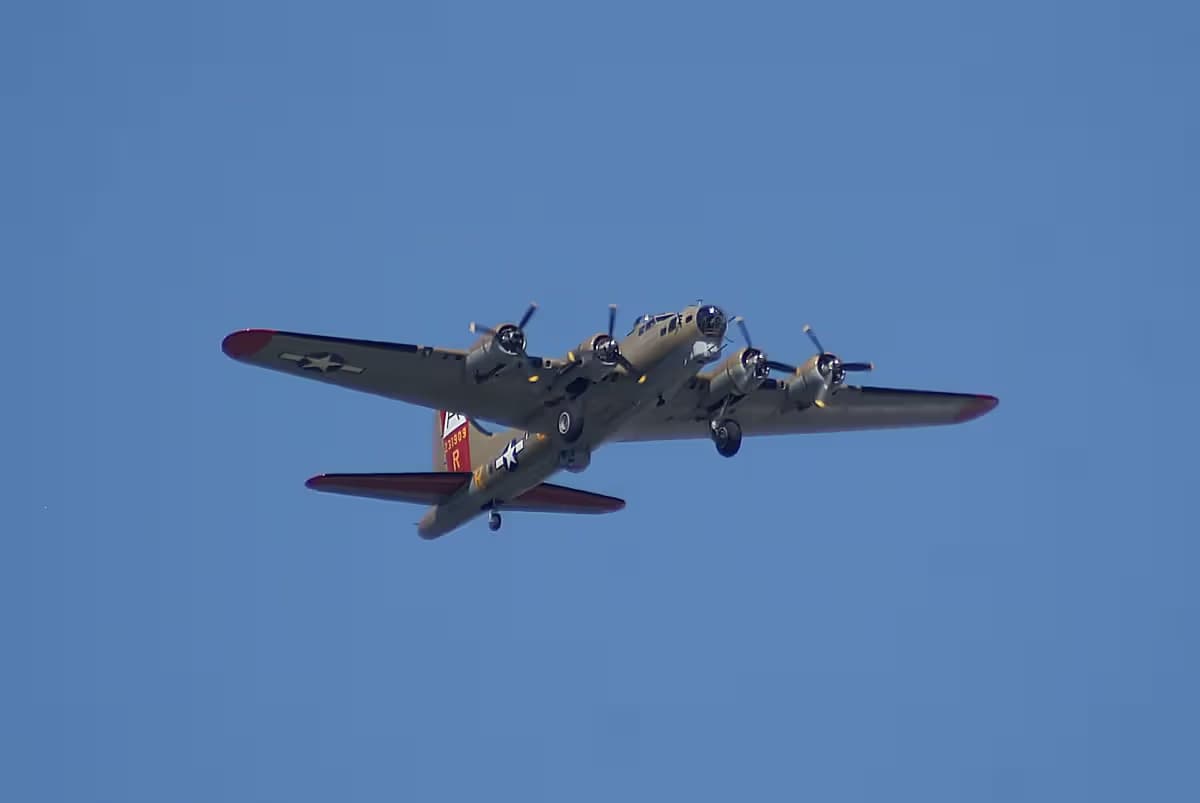 Unidentified — Aircraft