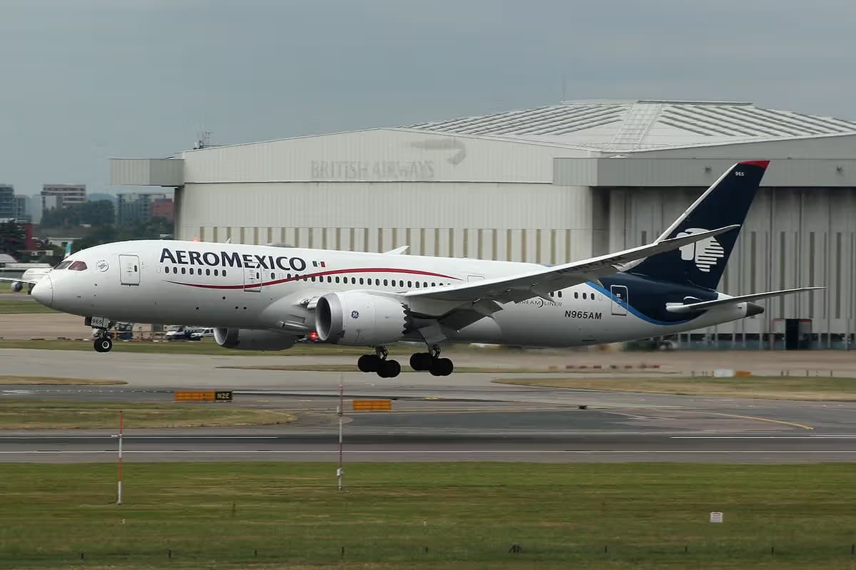 N965AM — Boeing