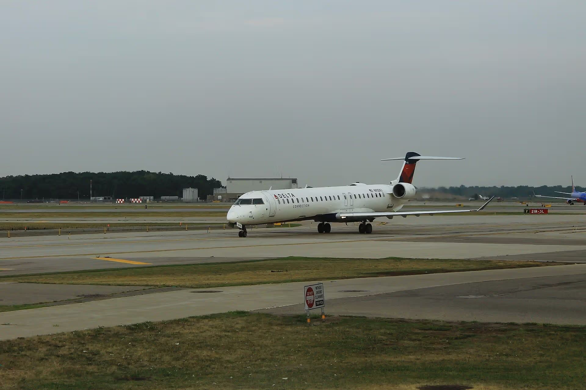 N935XJ — Bombardier