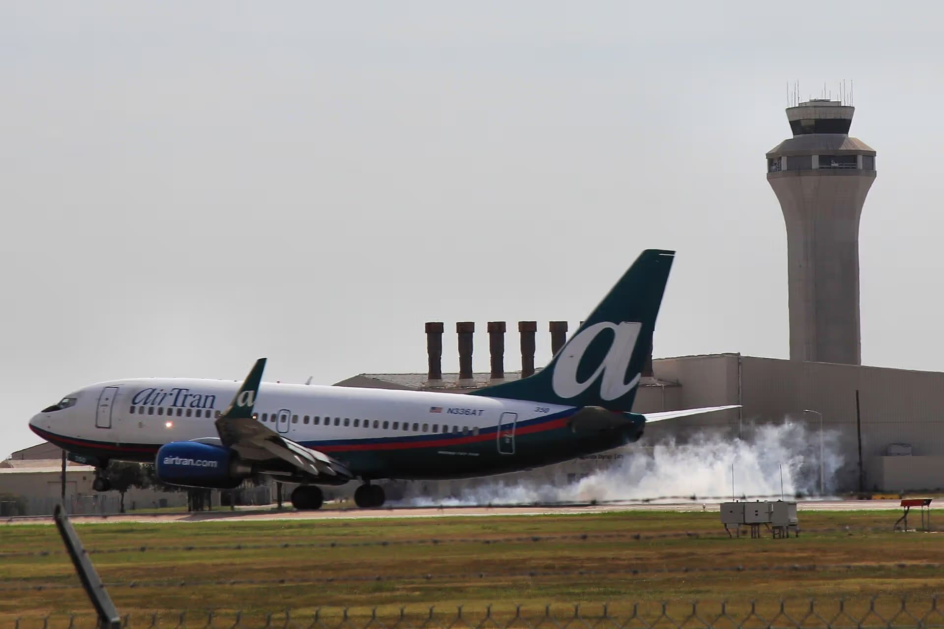 N336AT — Boeing