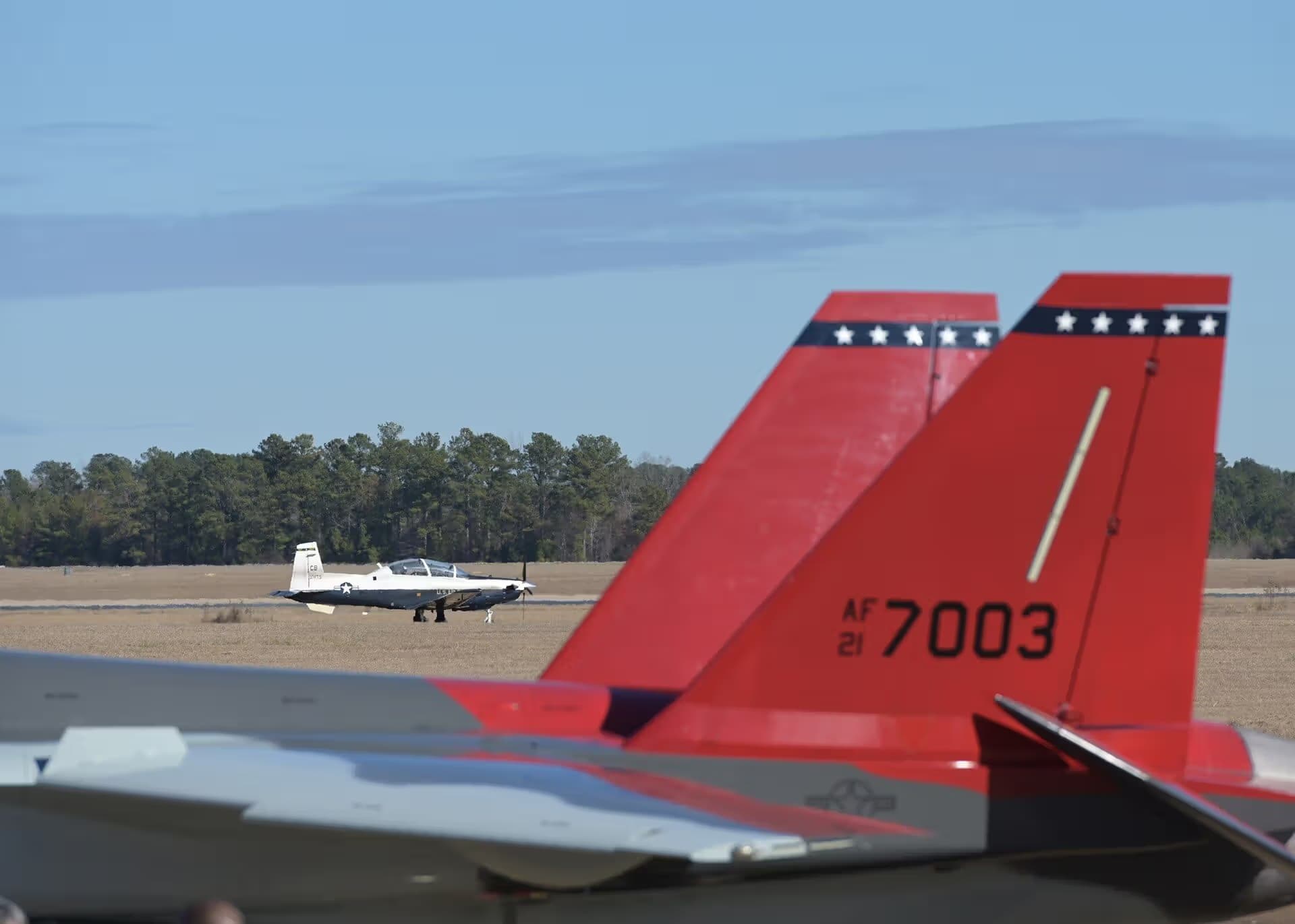 Unidentified — Aircraft at Columbus Air Force Base