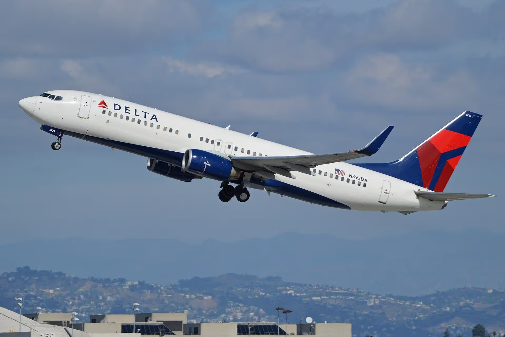 N393DA — Boeing