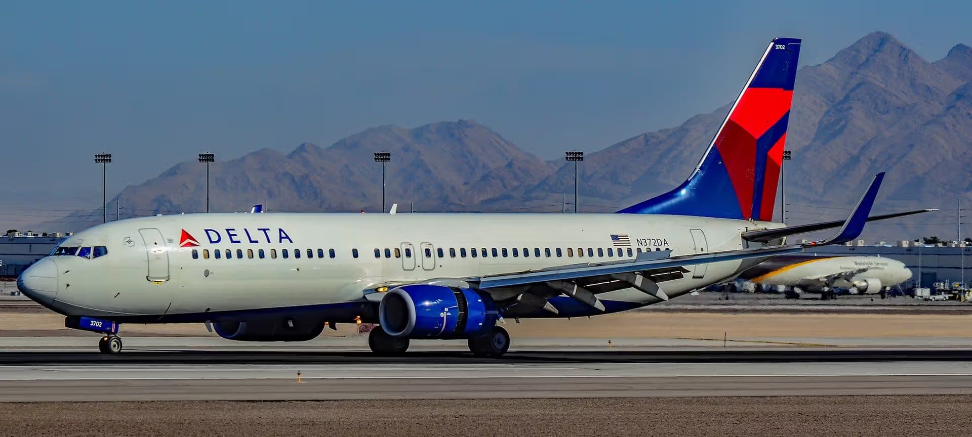 N372DA — Boeing
