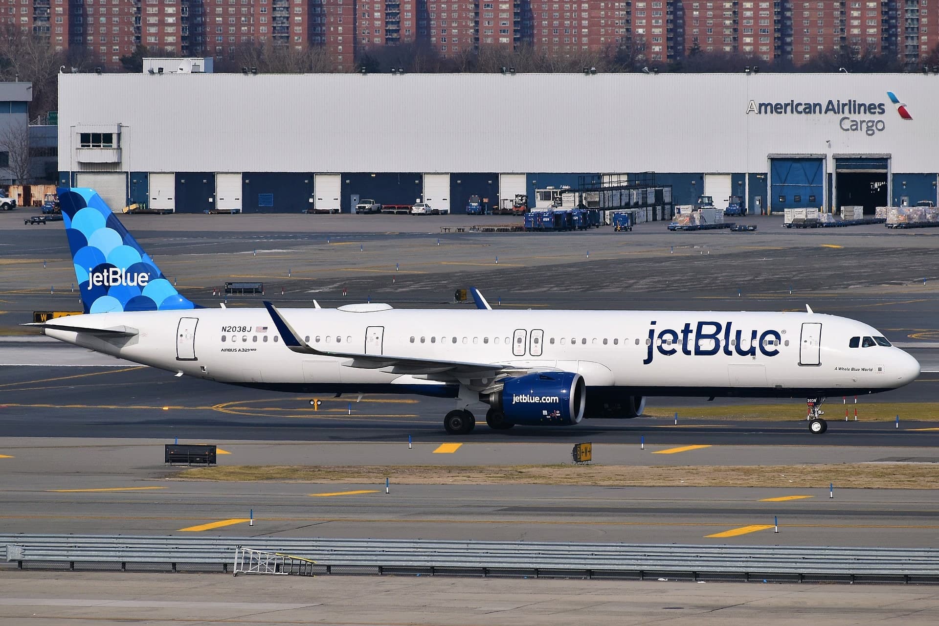 N2038J — Airbus