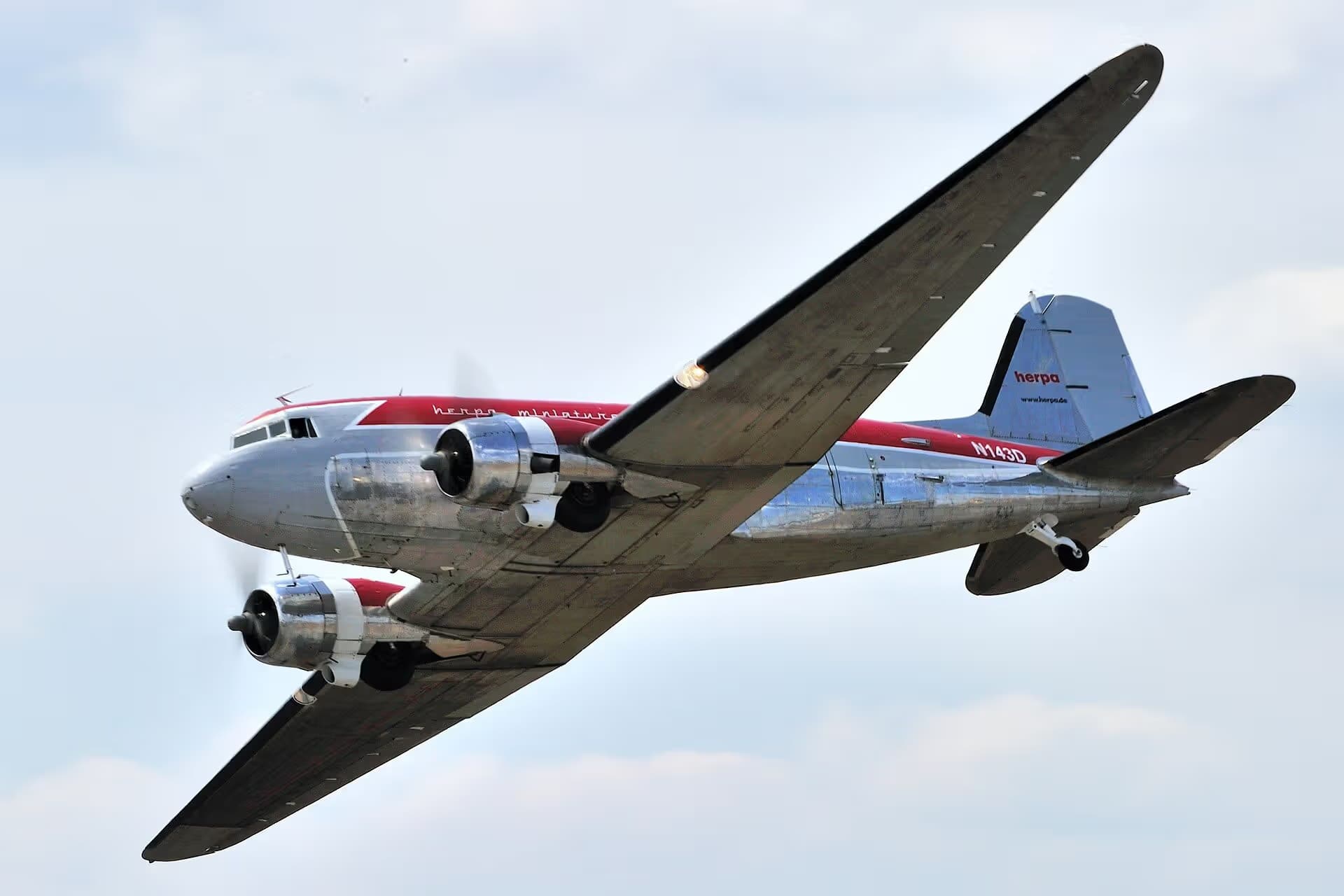 N143D — Douglas