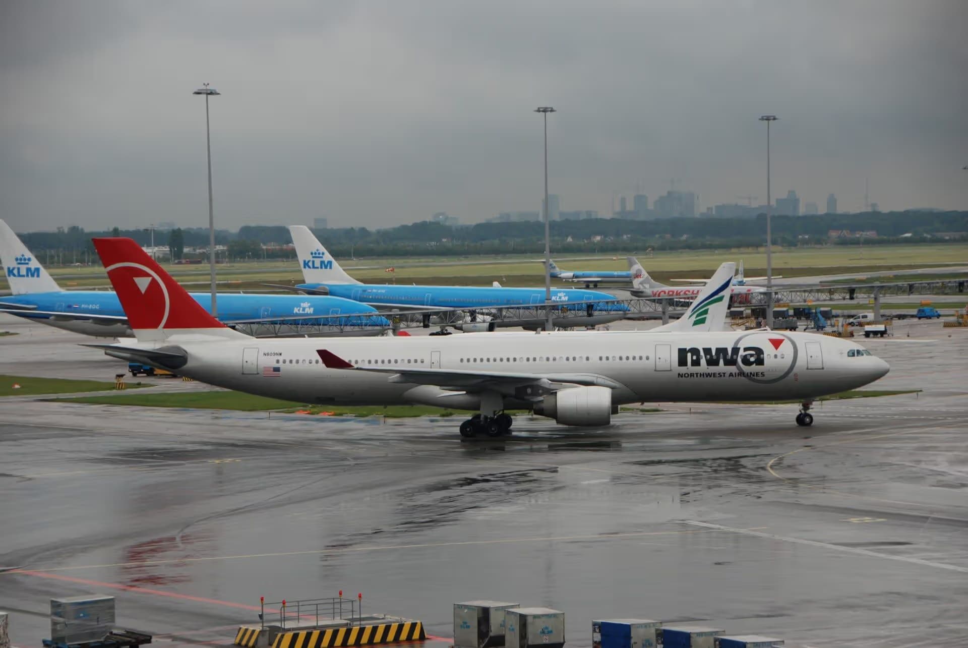 N809NW — Airbus