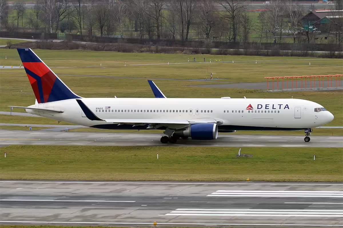 N1602 — Aircraft