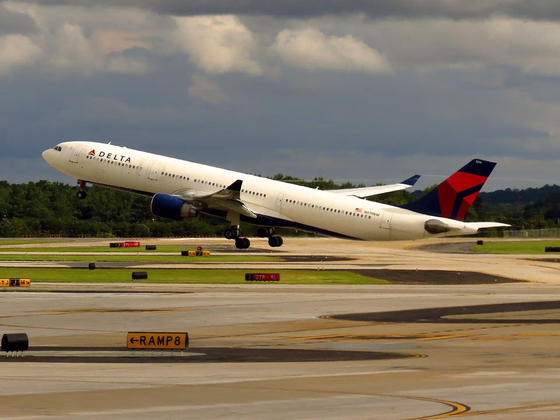 N819NW — Airbus