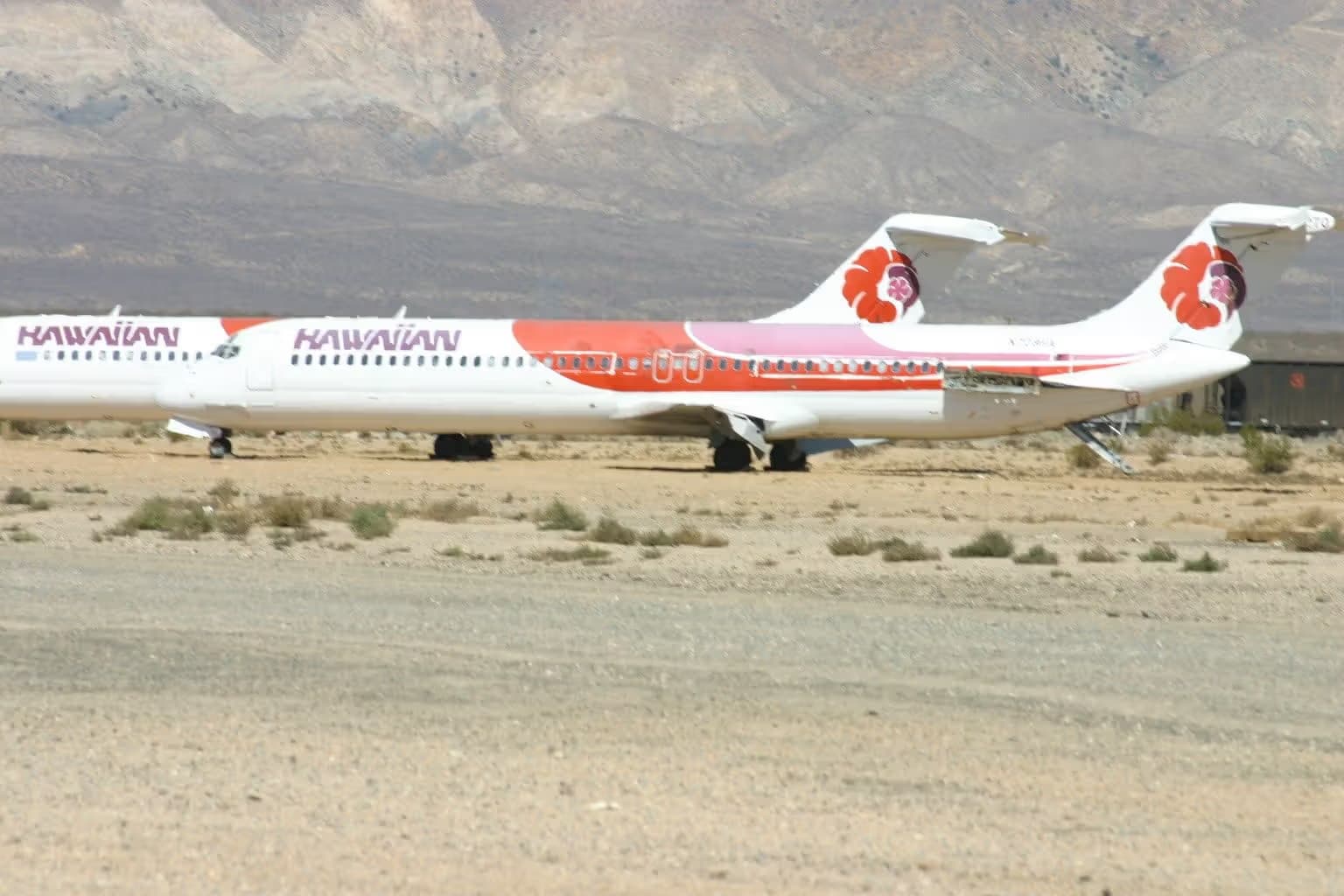 N709HA — Douglas