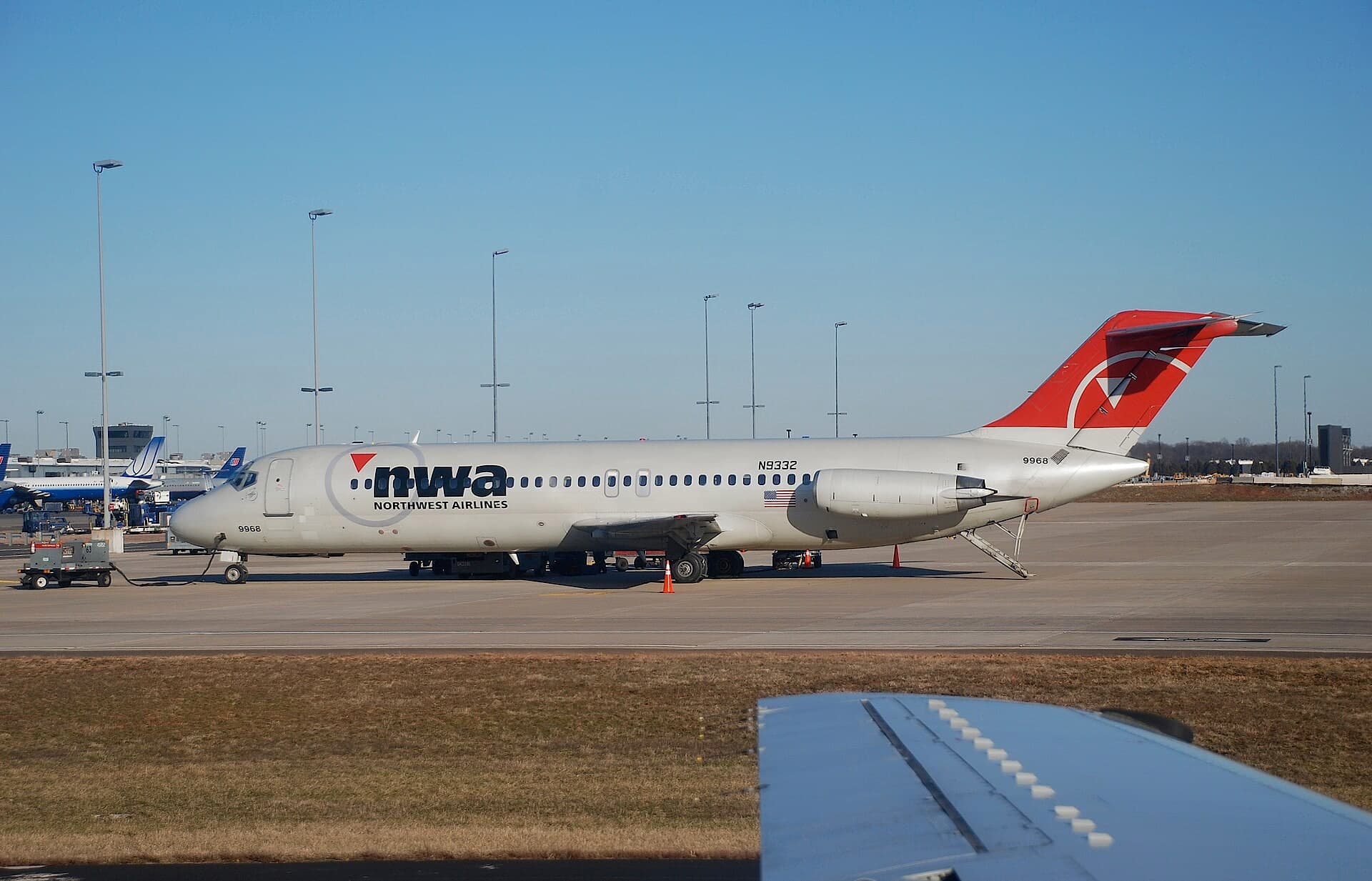 N9332 — Douglas