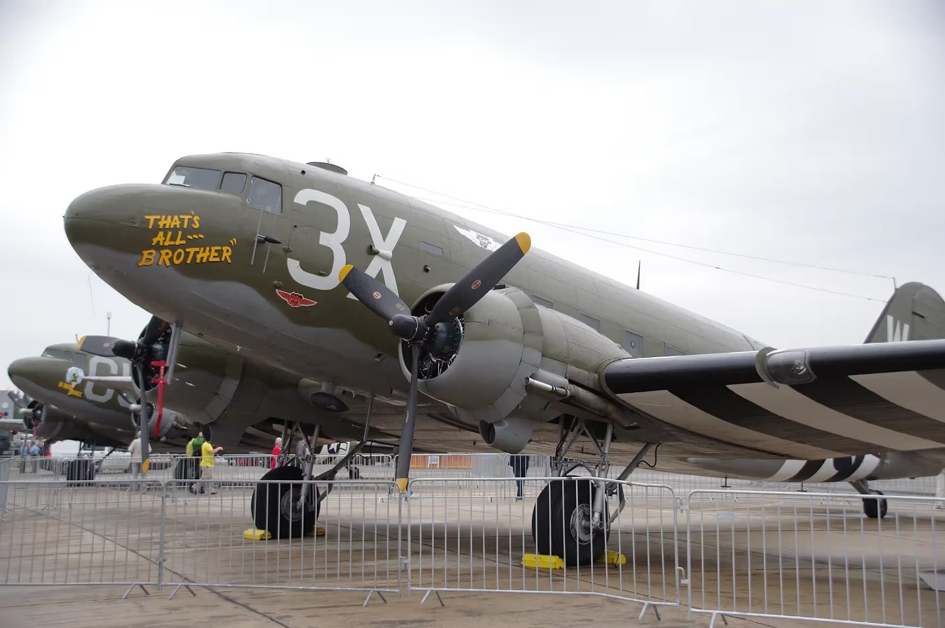 N47TB — Douglas
