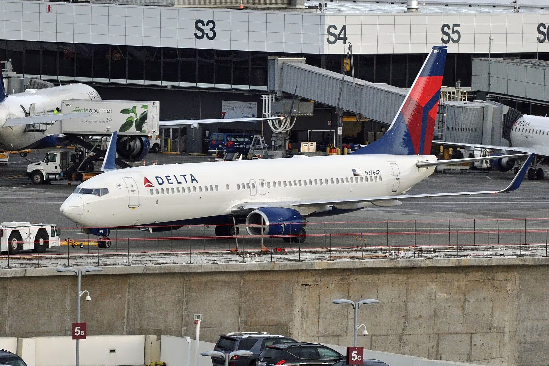 N3764D — Boeing