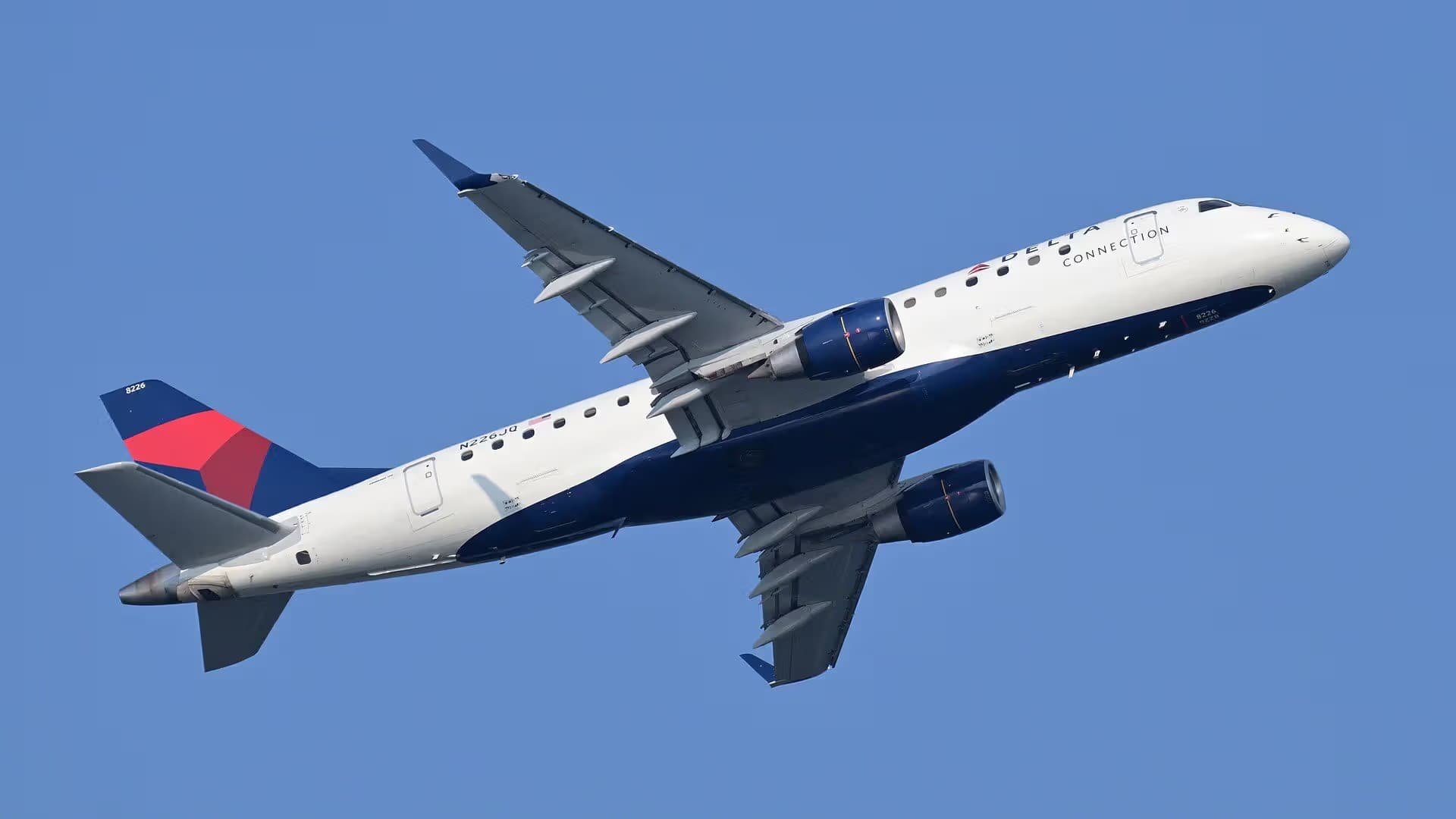N226JQ — Embraer