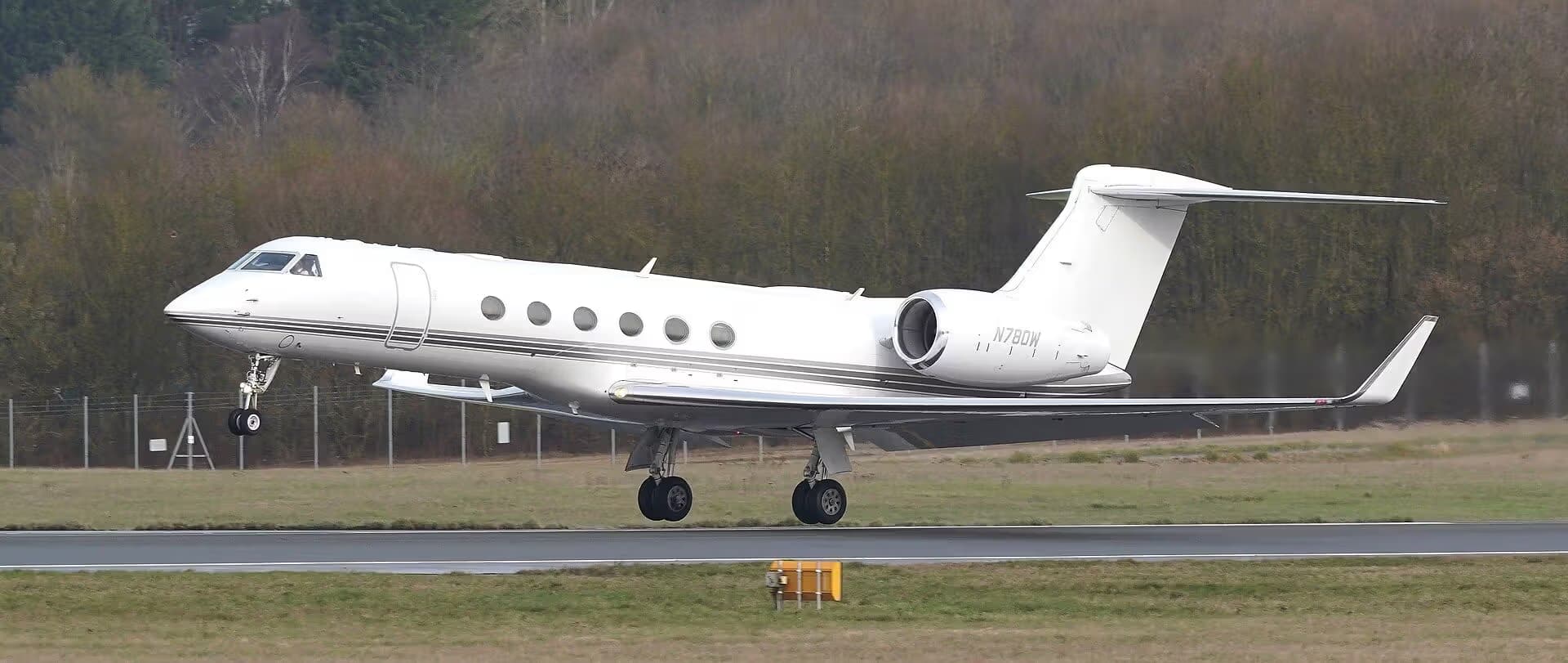 N780W — Business jet