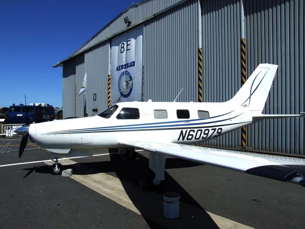 N60979 — Single-engine aircraft